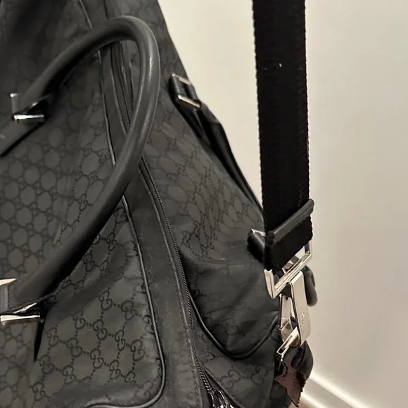 Gucci Signature Black Duffel Bag - Picture 4 of 6